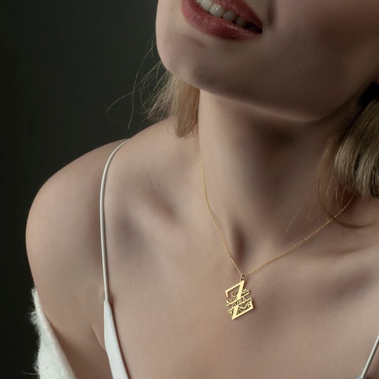 Dainty Name Necklace, Personalized Necklace,